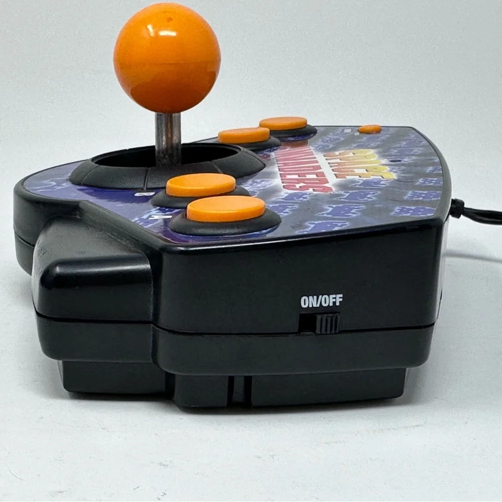 Space Invaders 5-in-1 Plug N Play TV Game Radica 2003 Tested Working